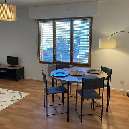 Renove, Central, Parking, 2 - Fr-1-584-338 *